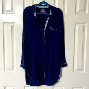 Victoria Secret blue sleep shirt size large.